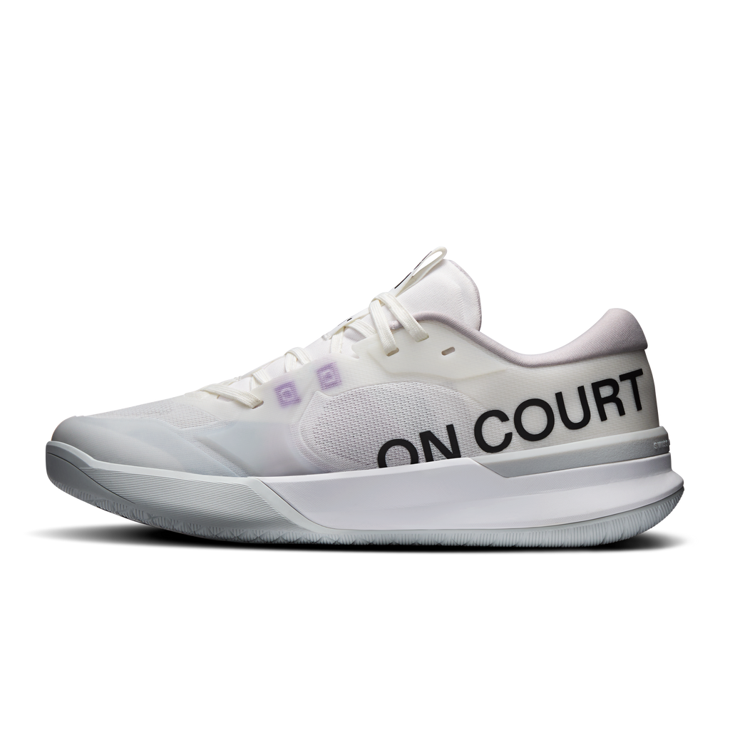 On THE ROGER Pro 3 Women's White/Muscadine