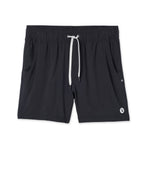Vuori Kore Short Lined 5" - Black, on model