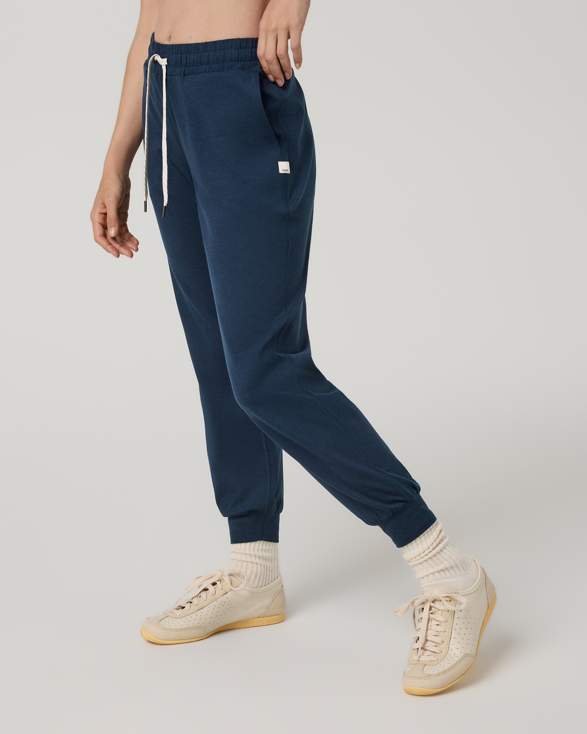 Vuori Performance Jogger in Blue Coast Heather - side view